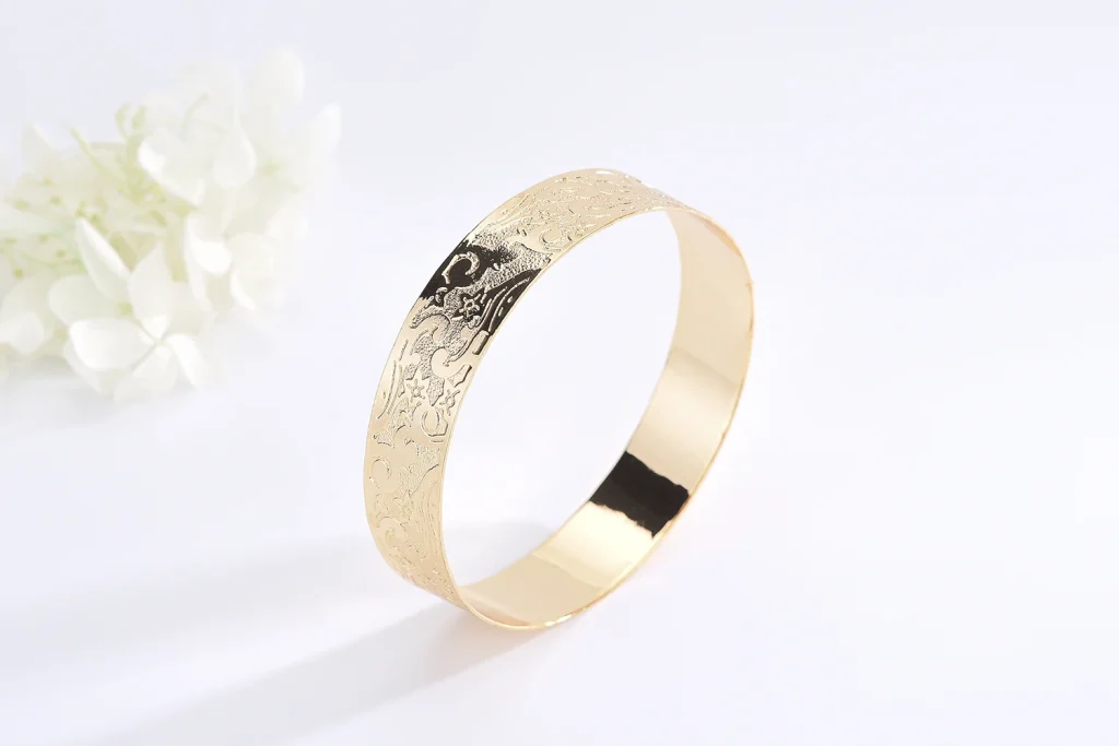 Bracelets plaqués or pour femmes par Selead. – Test et Avis